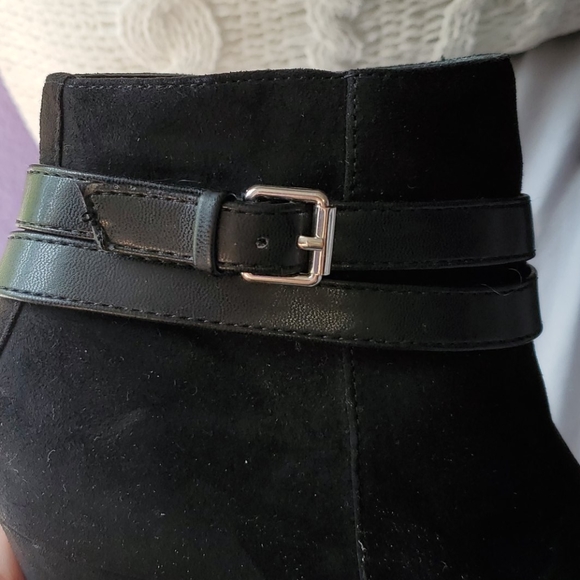 Metaphor size 8 1/2 black ankle booties - Picture 4 of 5